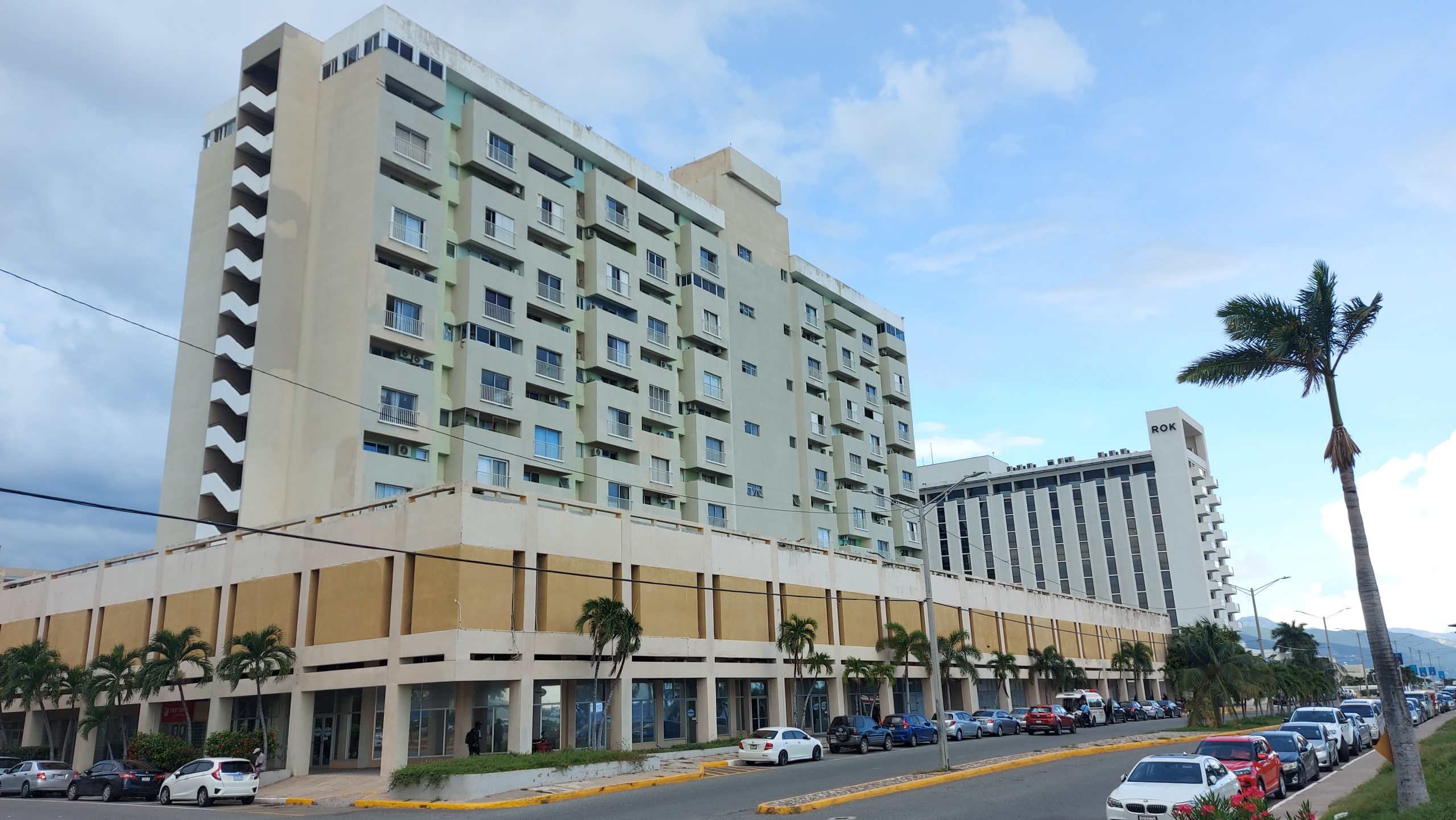 Ocean Towers Apartments - Image 3