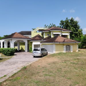 Tripoli, Runaway Bay Home